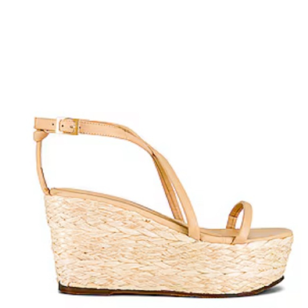 Elegant Tan Wedge Sandals